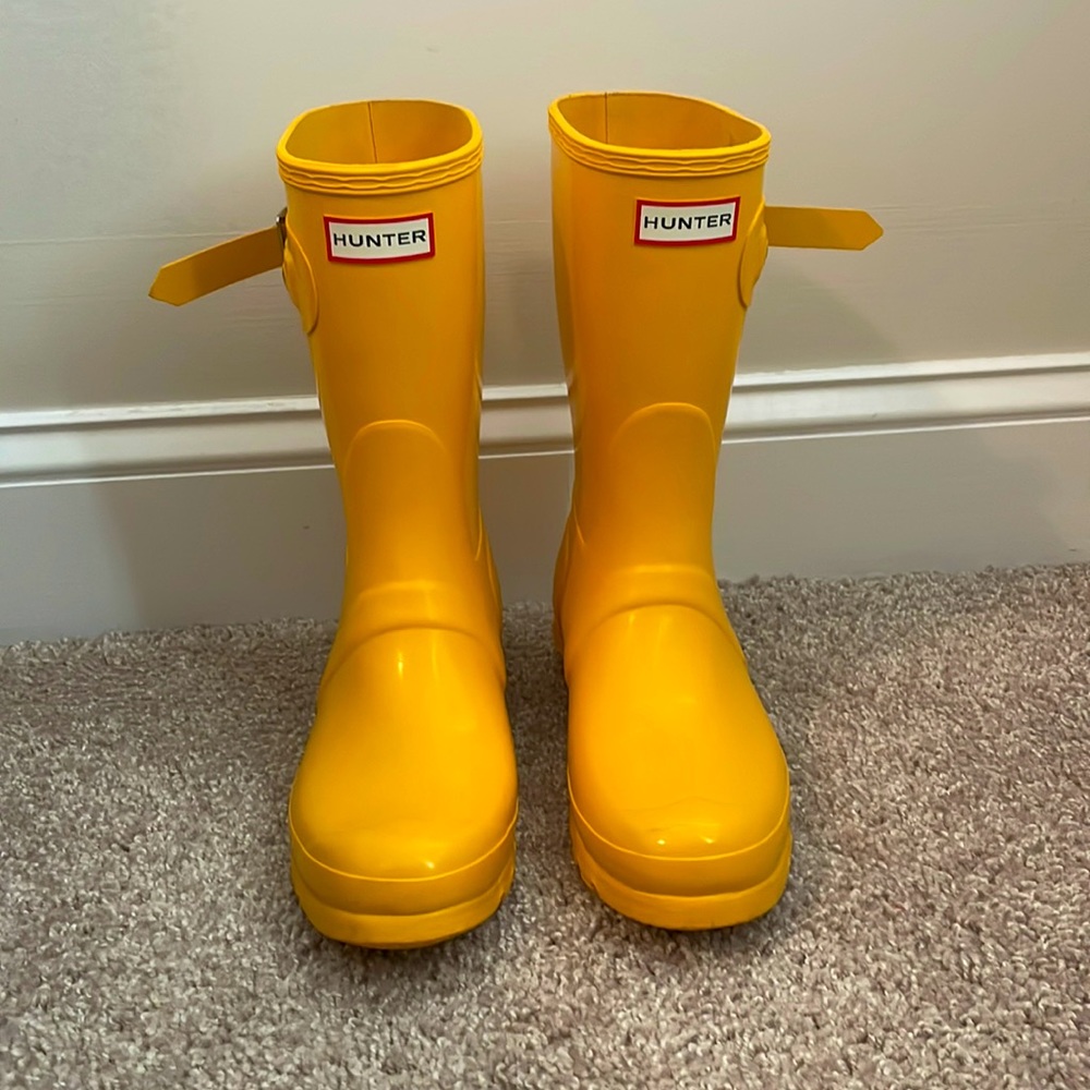 Women’s Short Back Adjustable Rain Boots